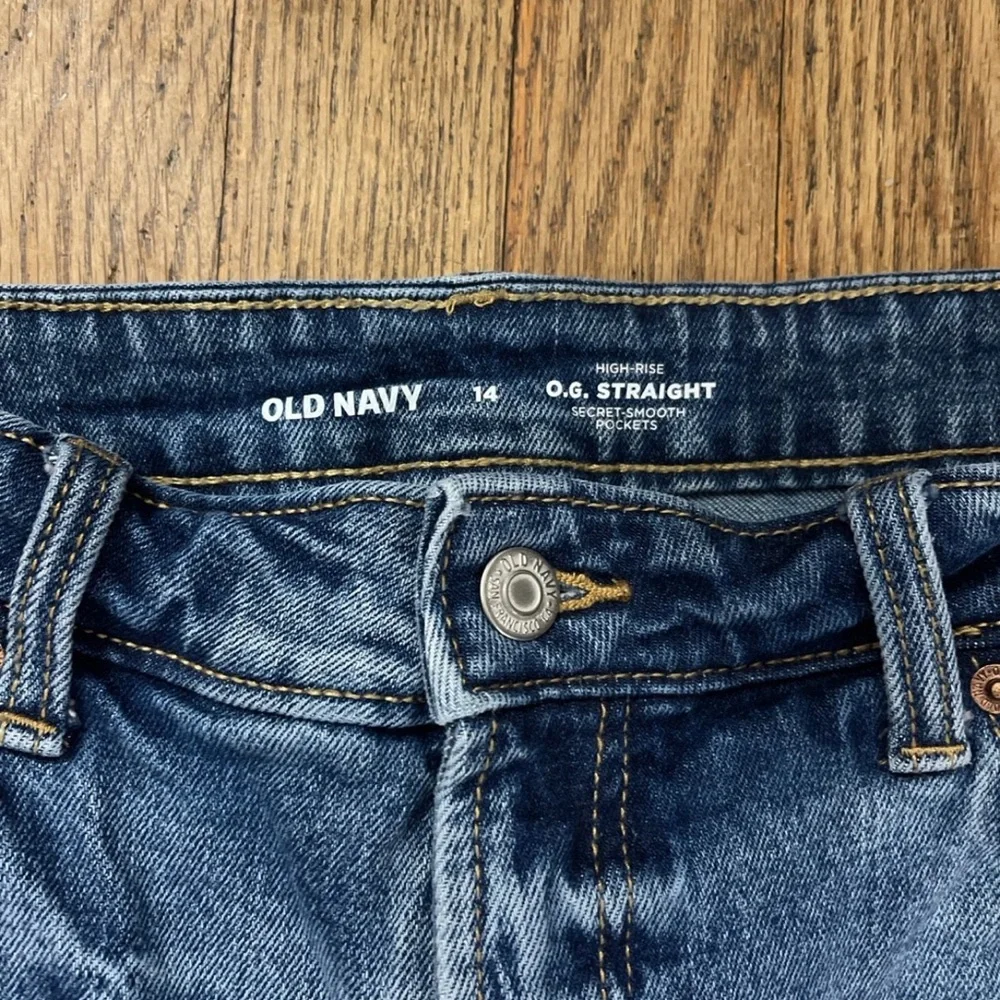 Old Navy High-Rise O.G.Straight - Picture 2 of 3